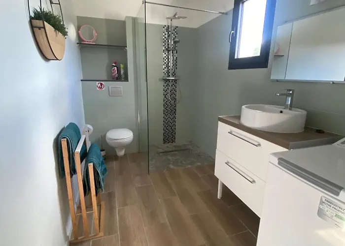 Jade サルテーヌ